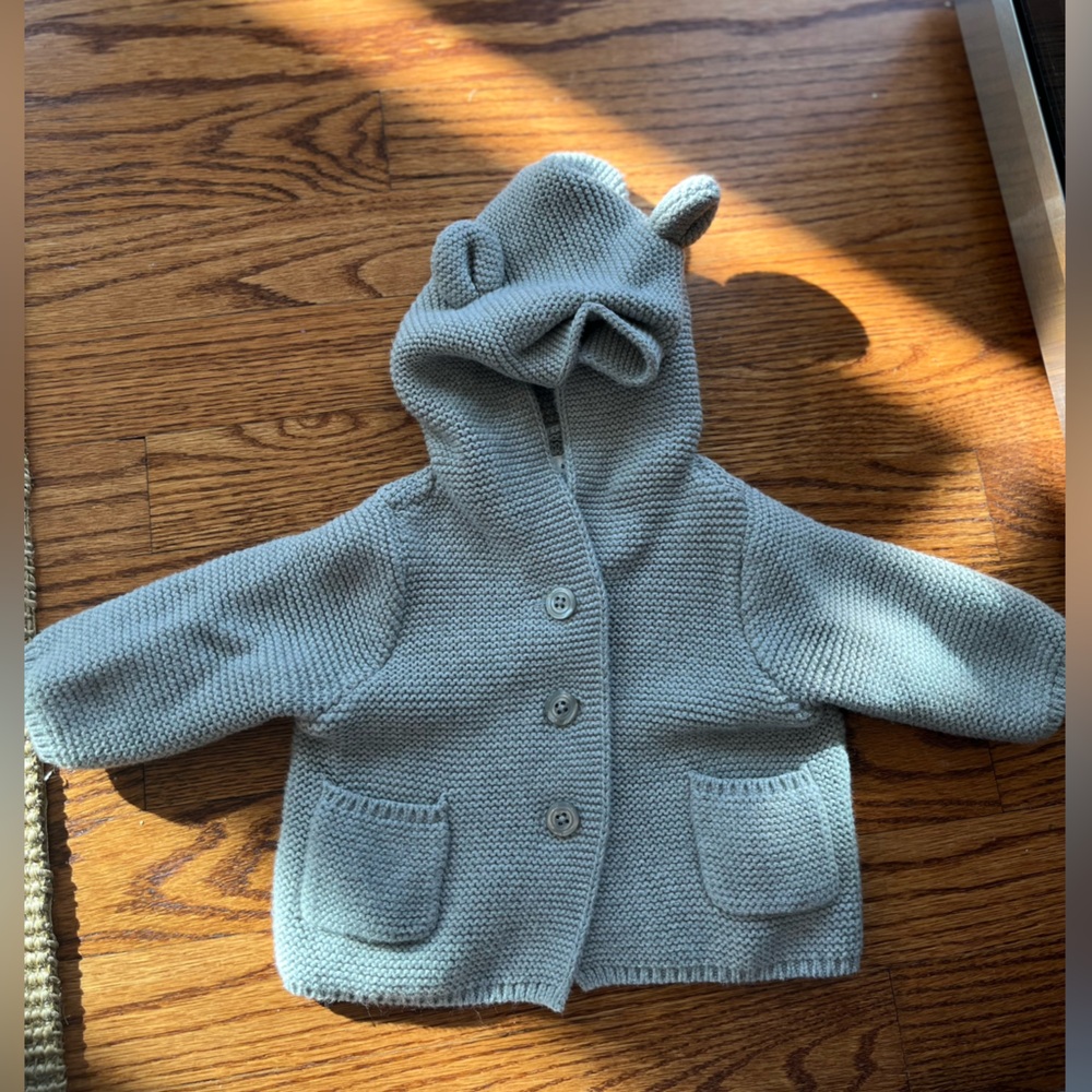 Gap Baby Unisex 0-3M Gray Knit Baby Cardigan with Hood and Bear Ears
